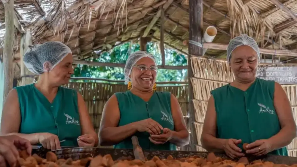 Família ribeirinha transforma saber ancestral em renda na Amazônia