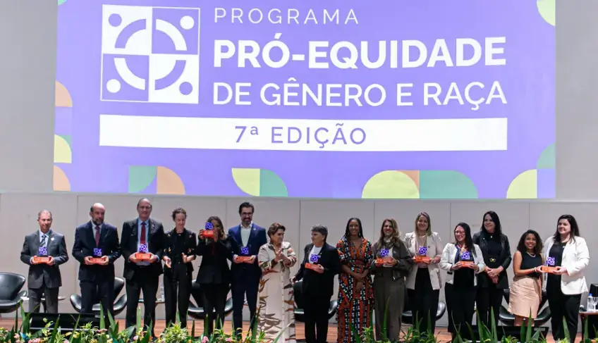 Sebrae recebe selo federal por equidade de gênero e raça