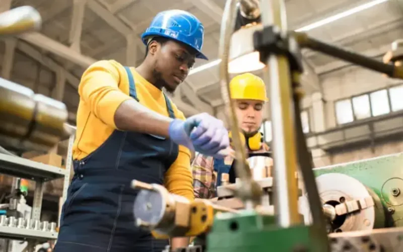 Pequenos negócios representam 97% das novas empresas em maio