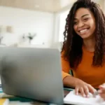 75% dos pequenos negócios usam computador no Brasil
